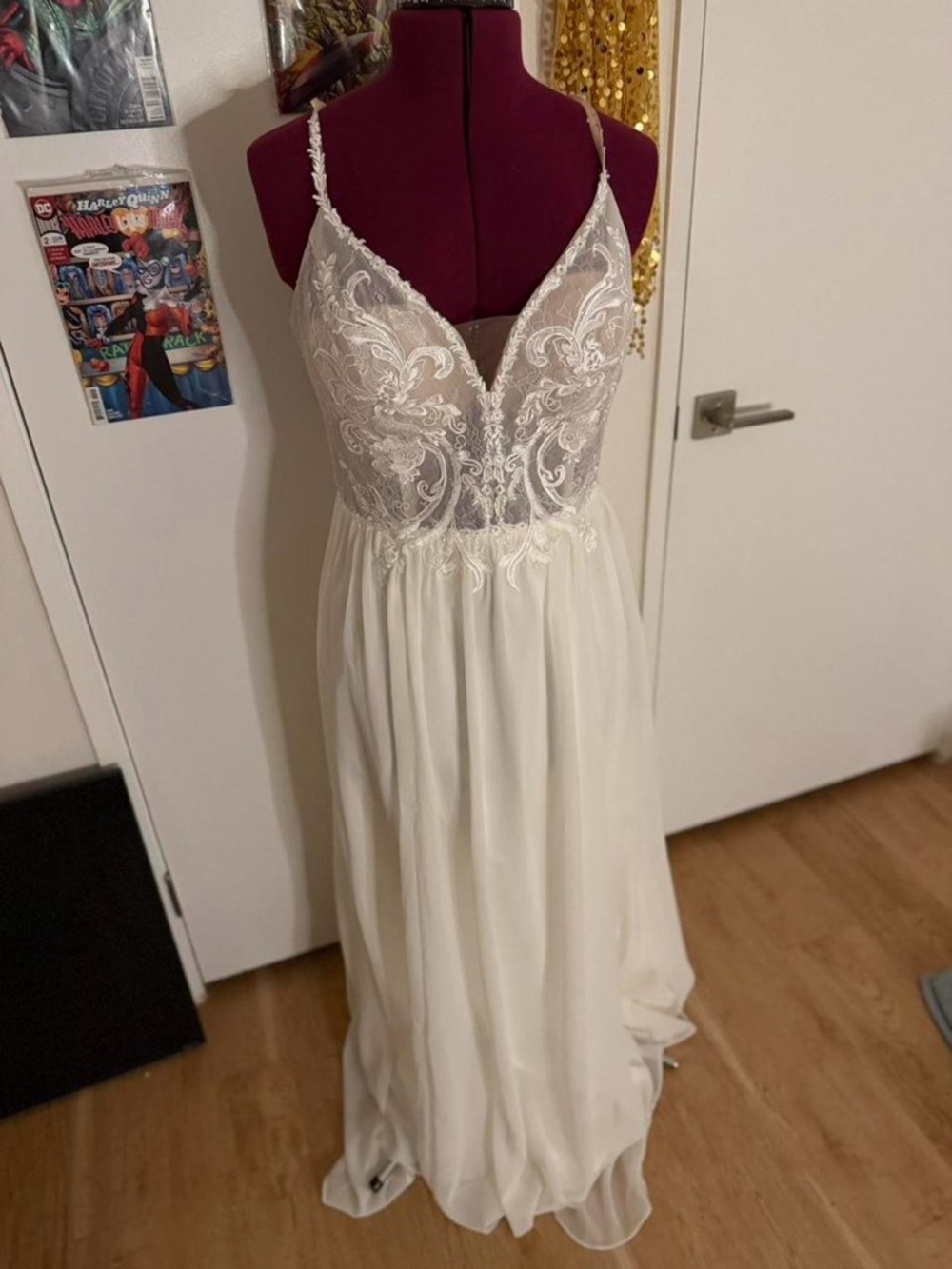 David's Bridal Ivory Lace Bodice Chiffon Wedding Dress